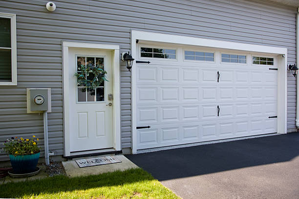 24/7 Emergency Garage Door Panel Replacement experts in Matamoras, OH